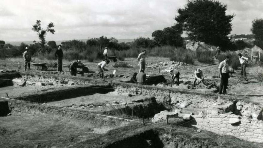 Trabajos de excavaciones en Porta de Arcos realizados hace más de 40 años.