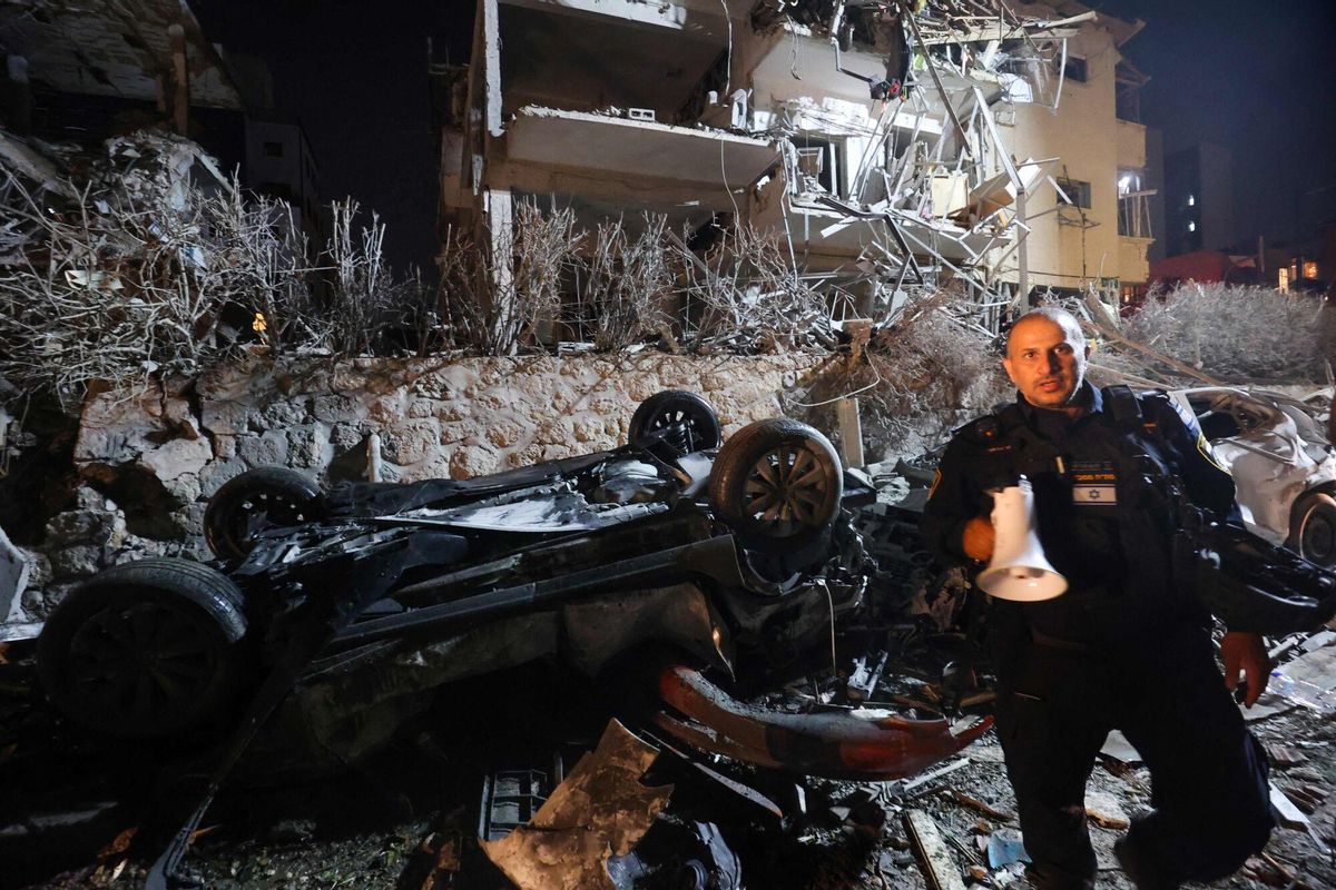Iran lanza misiles sobre Tel Aviv respondiendo el ataque de Israel