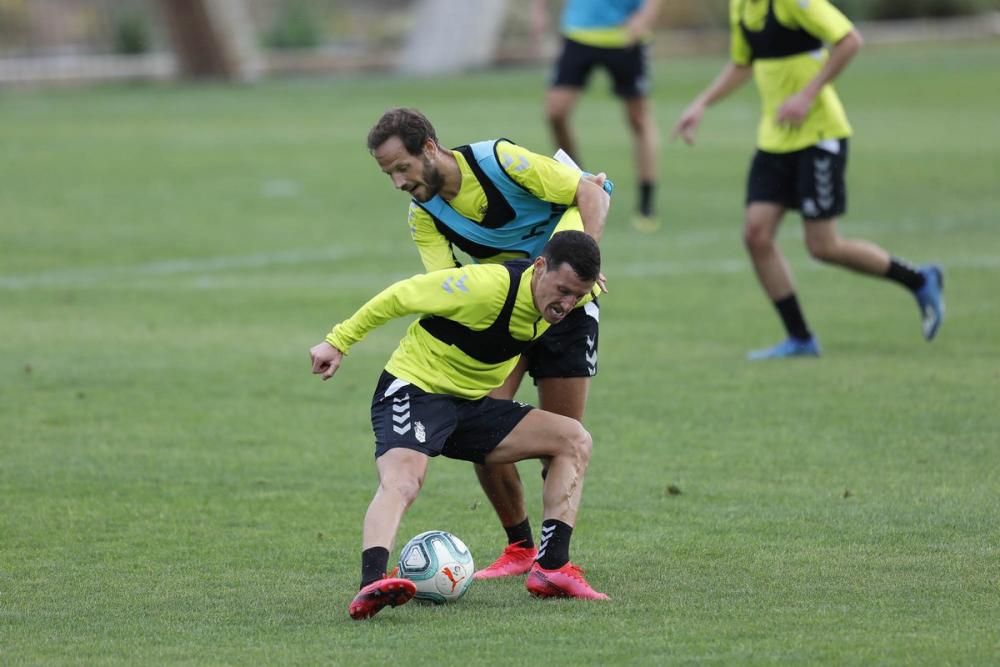 Primer entrenamiento de la UD Las Palmas en su fas