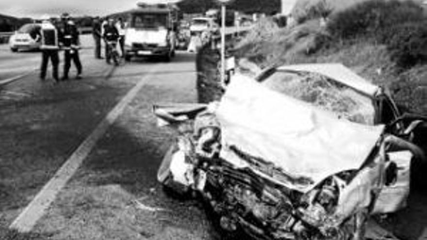 Las muertes enla carretera bajanmás de la mitad en seis años