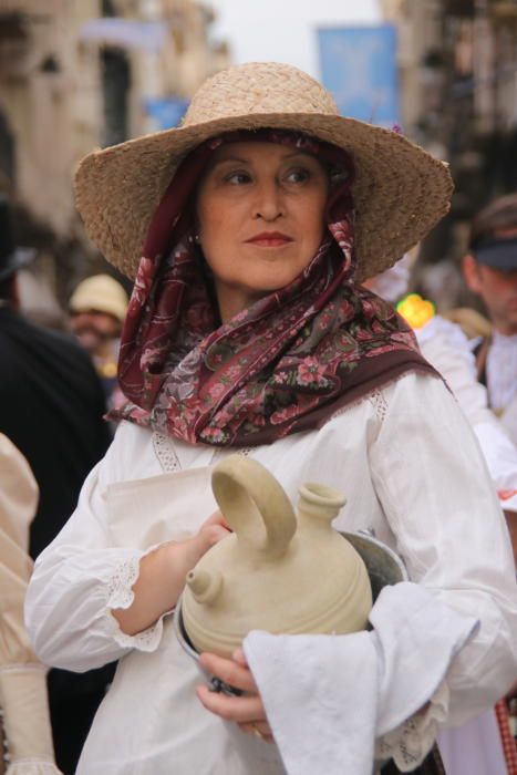 Primeros actos de la III Feria Modernista de Alcoy