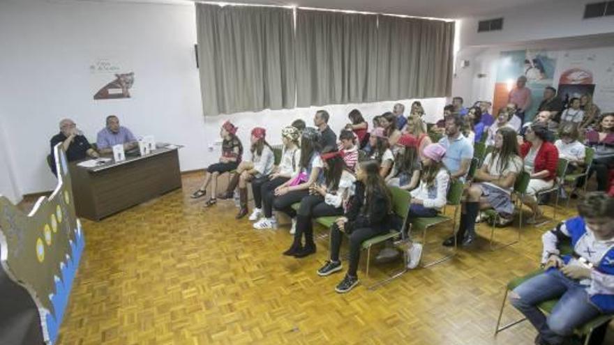 Presentación literaria con obra teatral