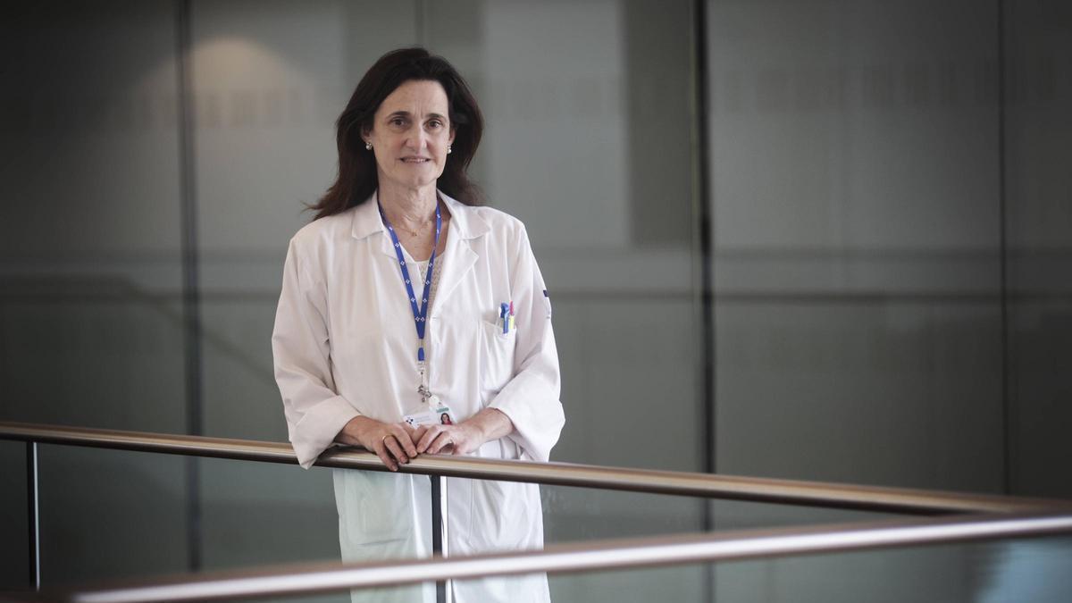 Ana Llaneza Folgueras, en el Hospital Universitario Central de Asturias (HUCA).