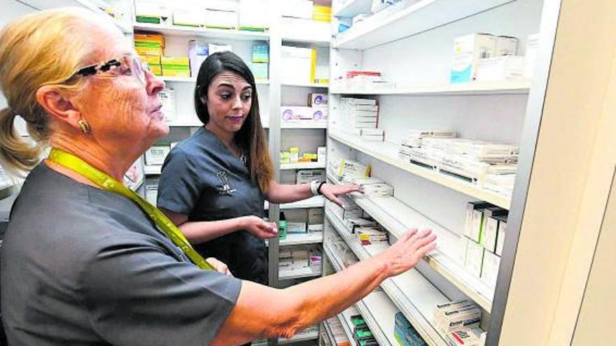 Las farmacias advierten de que la falta de medicamentos en España «irá a más»