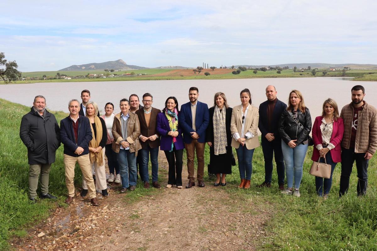 El PSOE exige &quot;de forma urgente&quot; que regrese el agua potable para los vecinos del norte de Córdoba.