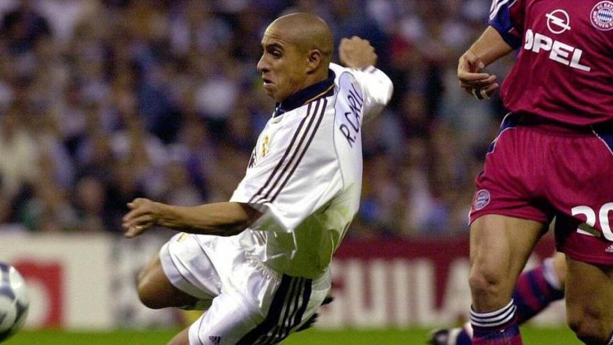 Roberto Carlos, durante su época en el Real Madrid.