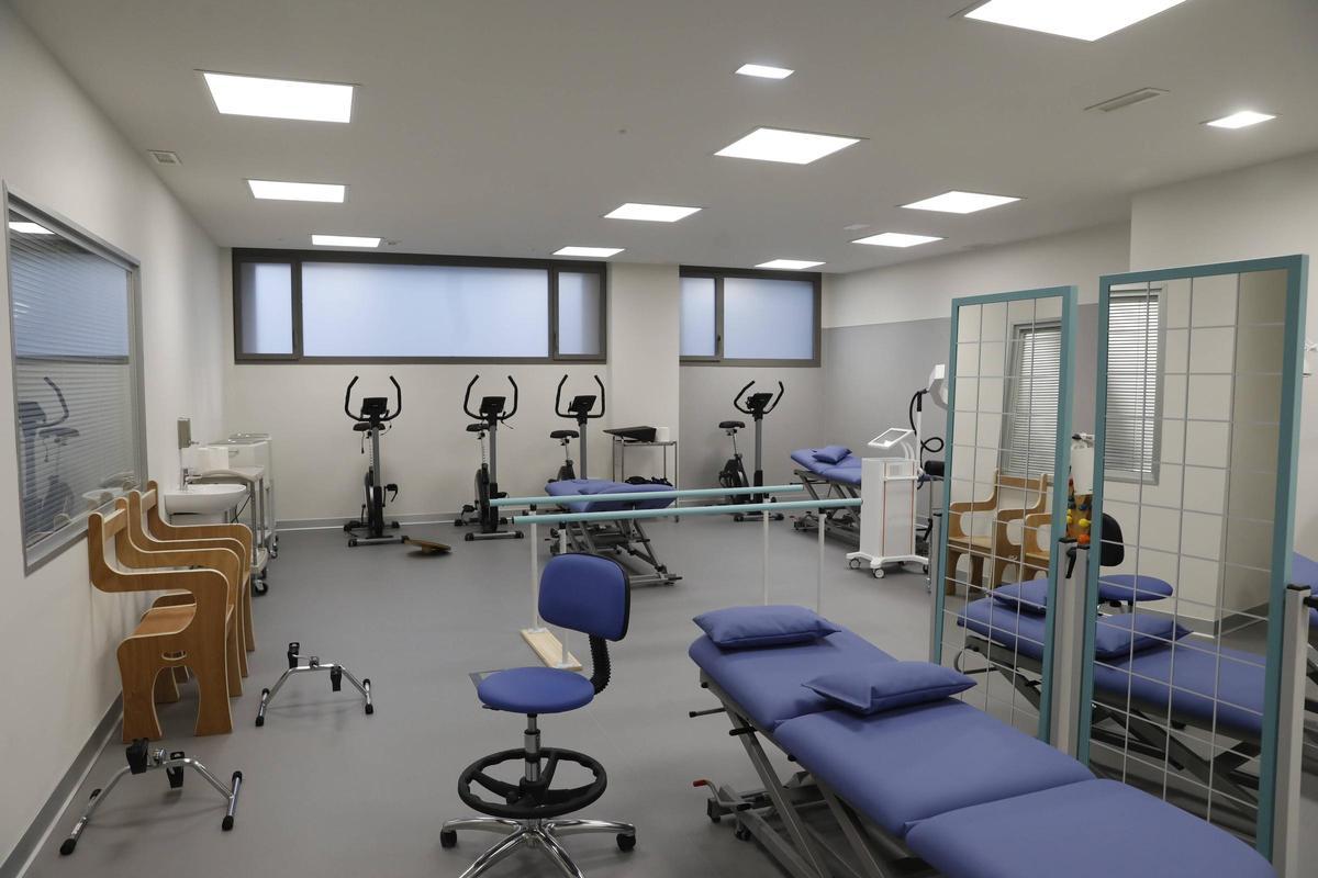 Primer día del nuevo centro de salud de Sotrondio