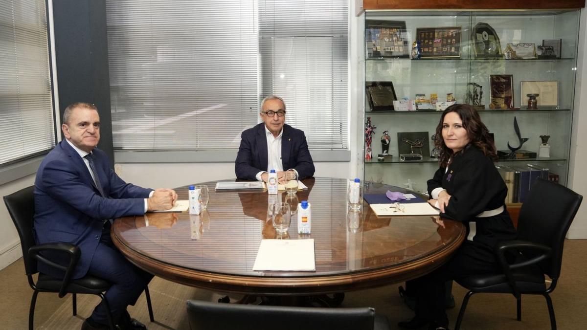 Laura Vilagrà amb el president del COi i el secretari d’Estat per l’Esport, el mes d’abril | ARXIU/ACN