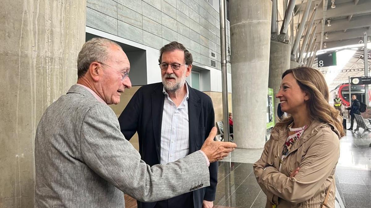 De la Torre, Rajoy y Navarro, este domingo en Málaga.