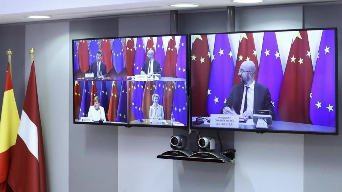 Los dirigentes de la UE y el preidente chino, Xi Jinging, se comunican por videoconferencia.