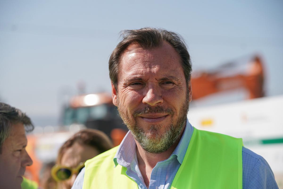 El Govern recolza el fiscal i el PP n’exigeix el cessament El Govern recolza el fiscal i el PP n’exigeix el cessament