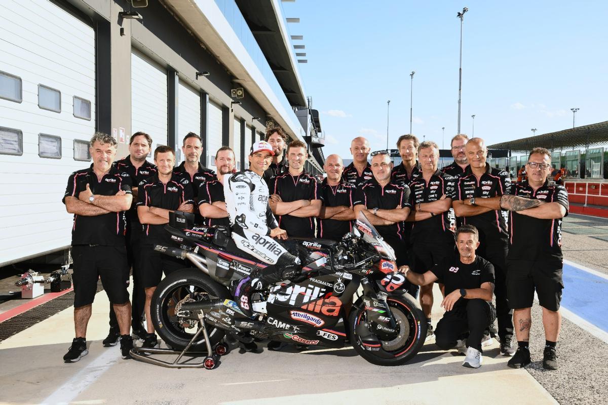 El equipo Aprilia, en Misano