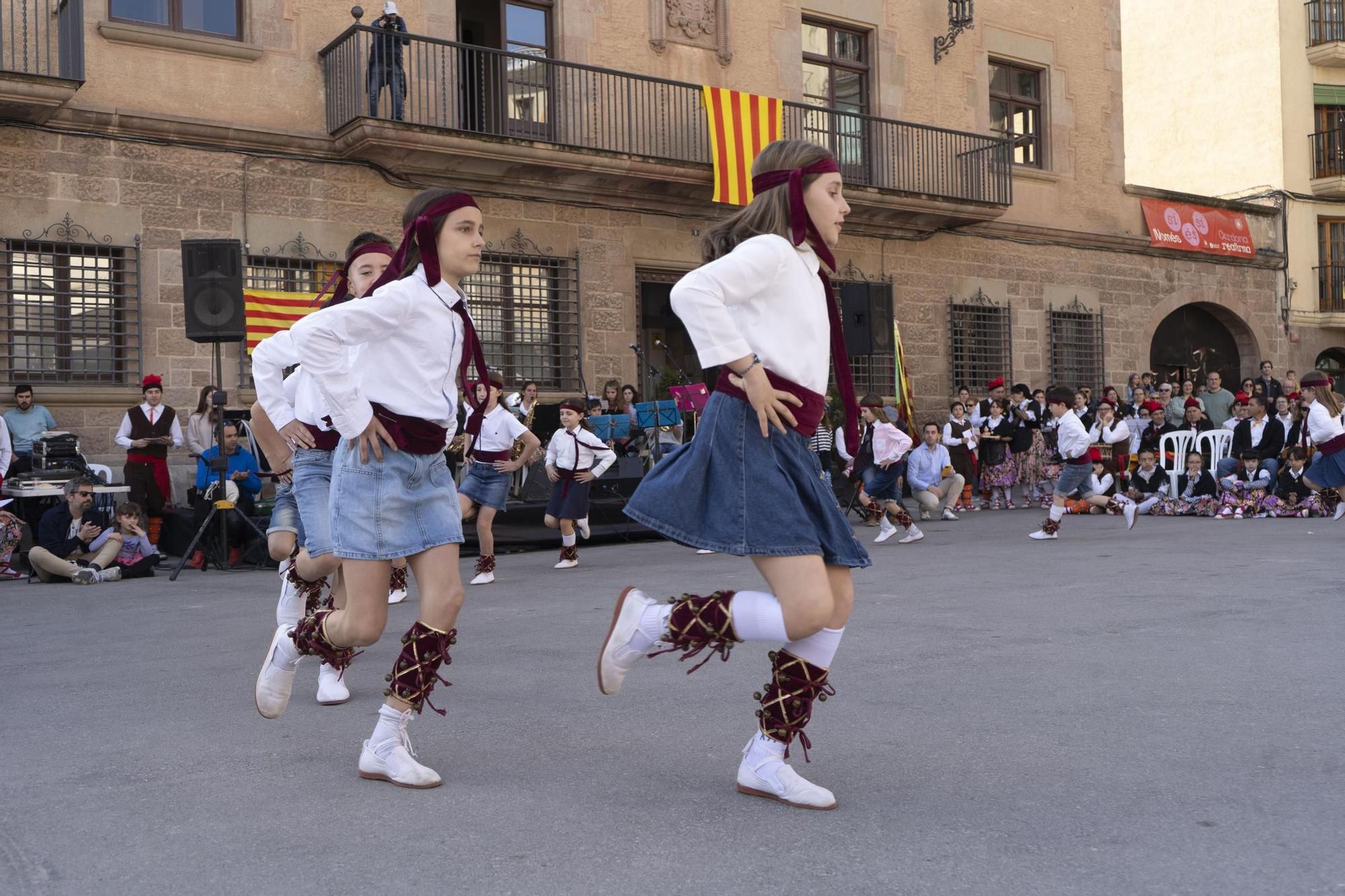 Totes les imatges de la trobada de balls de cascavells de Cardona