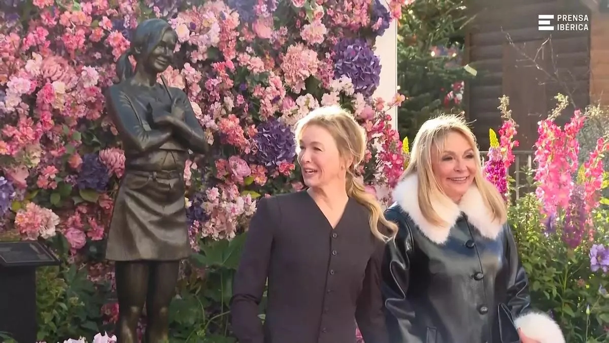 Renée Zellweger inaugura en Londres una estatua de Bridget Jones
