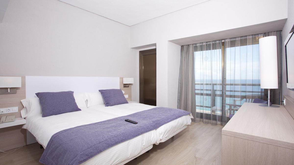 Breit genug ist das Bett im Hotel in Cala Major ja, aber ist es auch höhenverstellbar?
