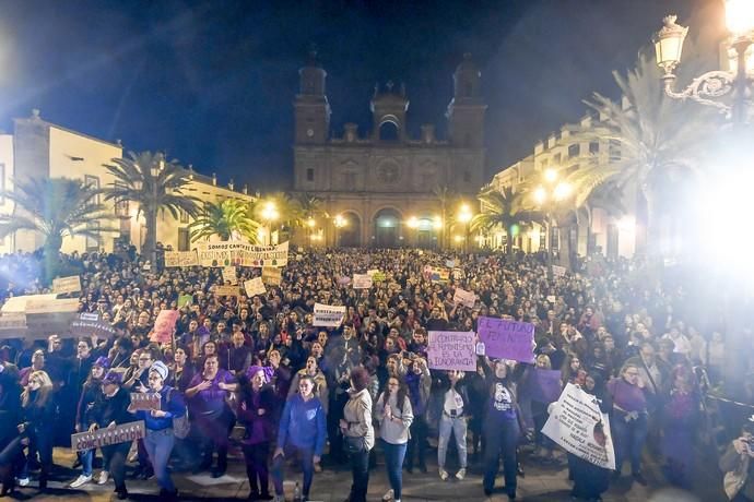 GENTE Y CULTURA 07-03-19  LAS PALMAS DE GRAN CANARIA. 8M Día Internacional de la Mujer. Manifestación por el 8M Día Internacional de la Mujer. FOTOS: JUAN CASTRO