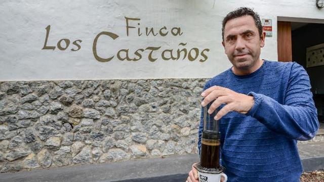 Antonio Márquez, gerente de la Finca Los Castaños, donde se celebra el campeonato regional de AeroPress.