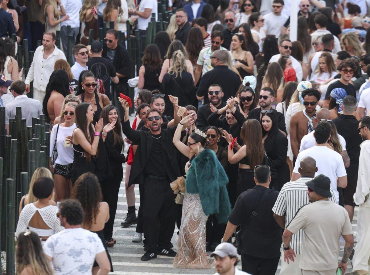 Ibiza enciende la temporada electrónica