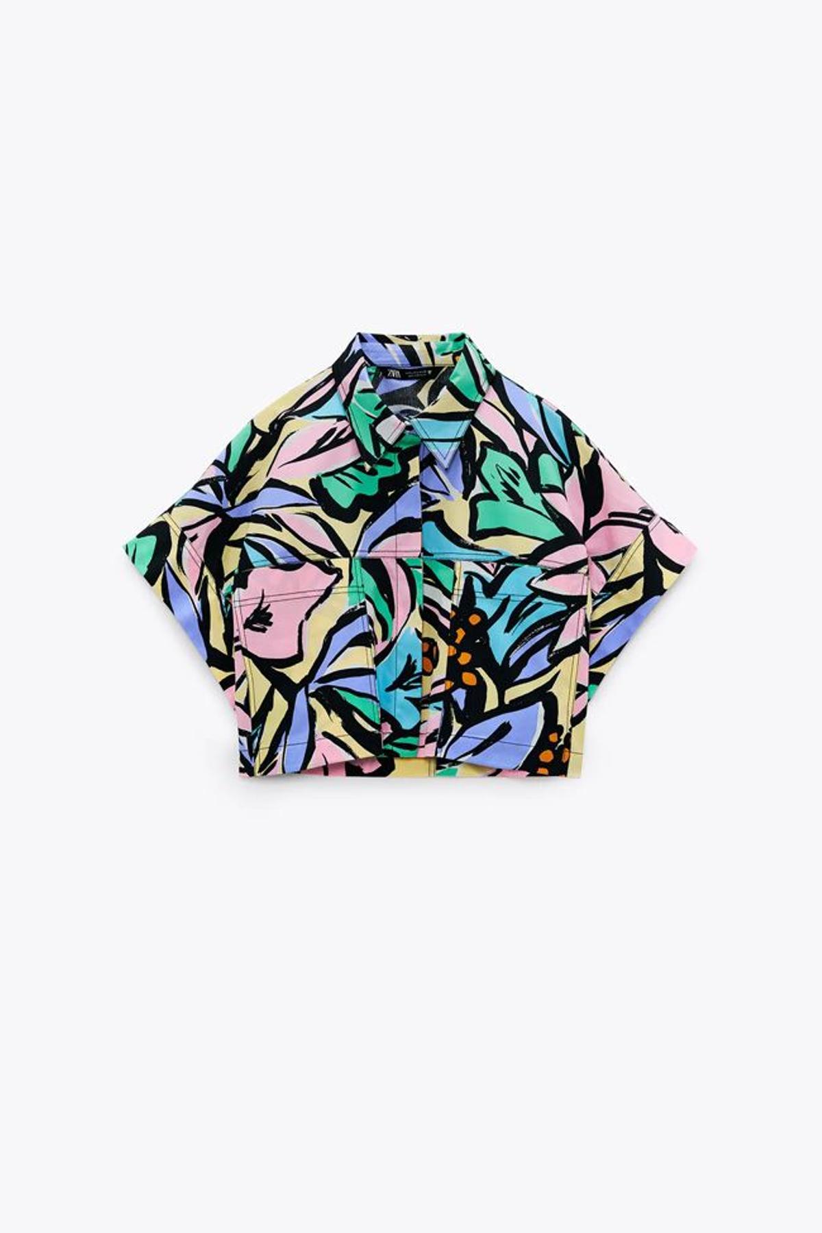 Camisa 'cropped' de algodón estampada, de Zara