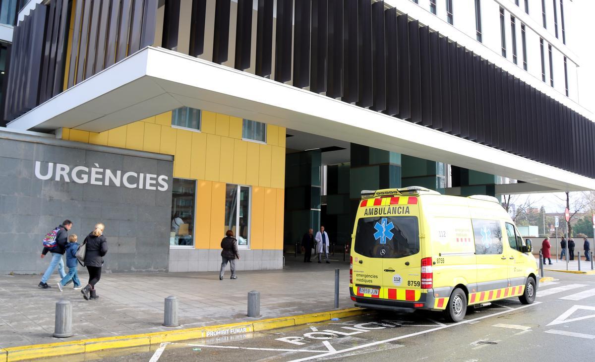 Ingressada a l’hospital una dona de 82 anys per un incendi domèstic a Sabadell