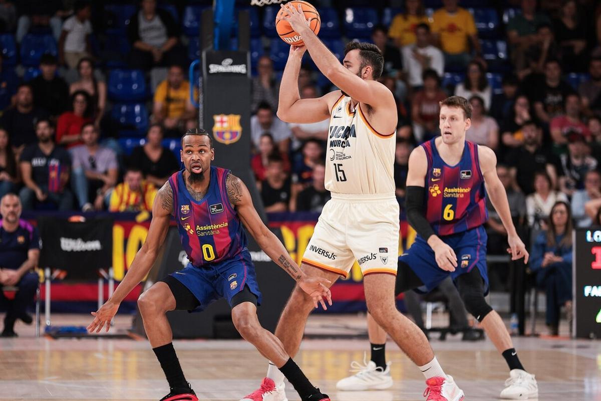El Barça fue a remolque del UCAM Murcia desde el primer minuto