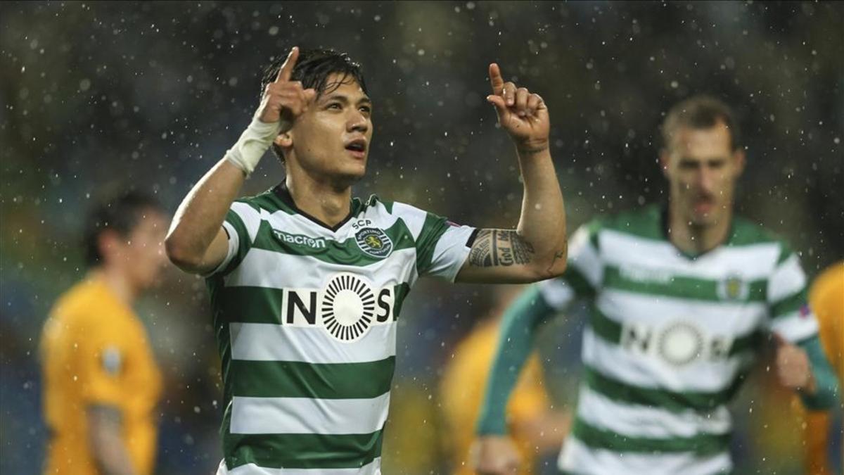 Fredy Montero celebra el insuficiente tanto del Sporting