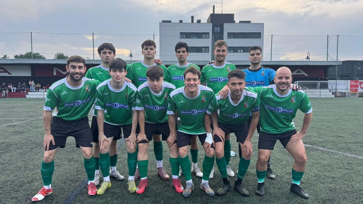 Los jugadores del Narcea en un partido anterior.