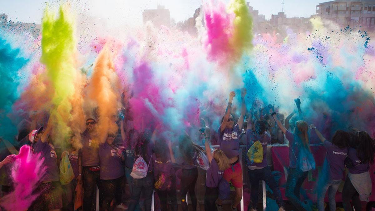 ¡Queremos 'Holi Life'! La carrera de colores más famosa llega a Elche