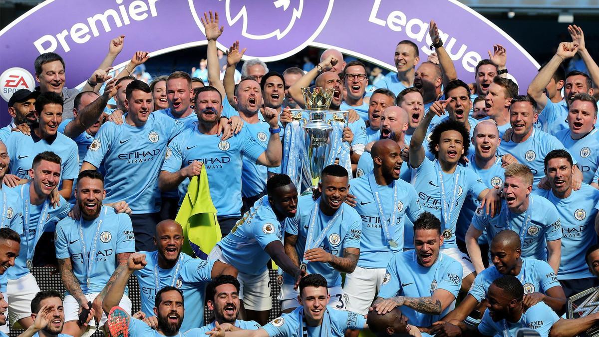 El City de Guardiola celebra la consecución de la Premier League