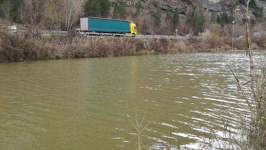 Tram del riu Cardener a Castellgalí, aigües avall de la depuradora de Manresa