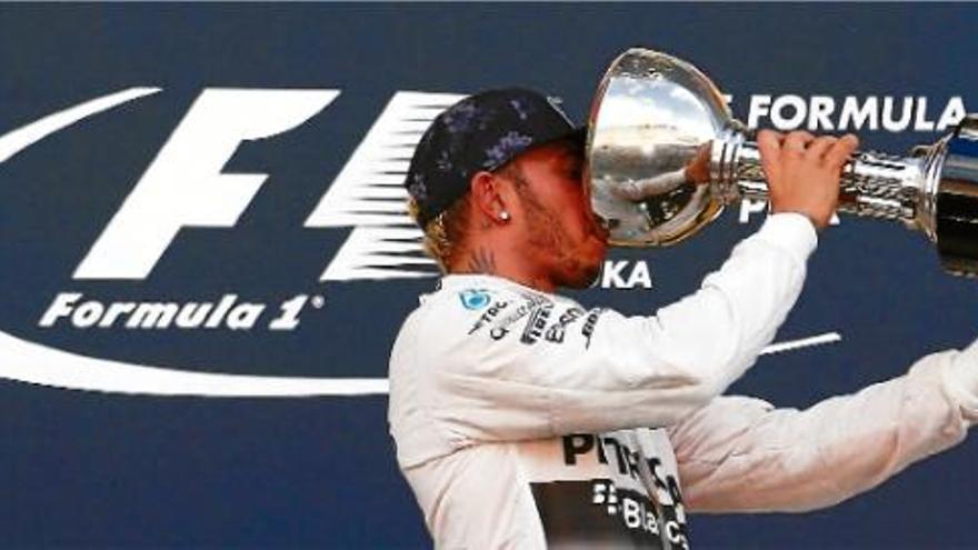 Lewis Hamilton iguala al Japó el rècord de triomfs de Senna (41)