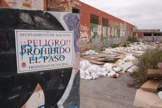 El antiguo matadero de Alicante: de proyecto de polo de atracción para la innovación a escombrera municipal ilegal