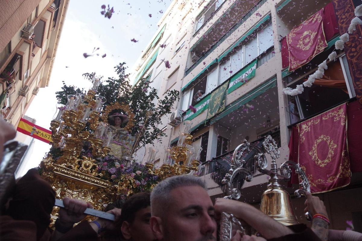 Procesión de la Divina Pastora por el barrio de Capuchinos