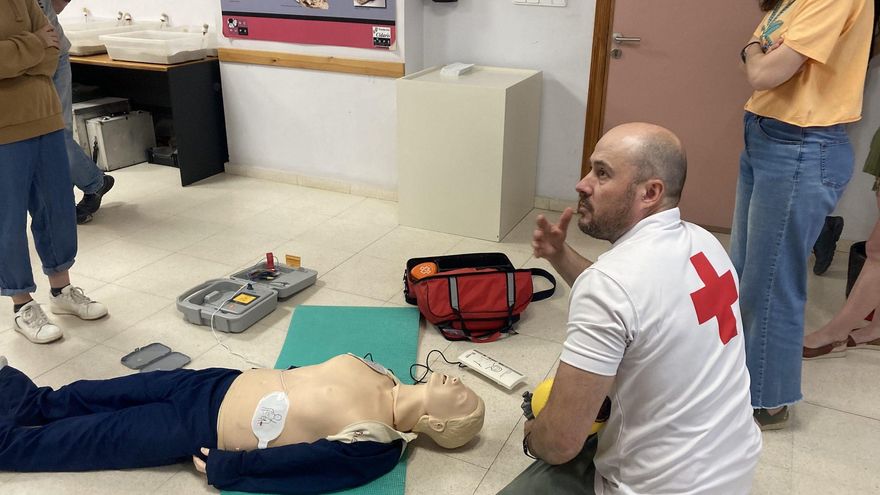 ¡Emergencia en el museo! El personal del Paleontológico de Elche ya sabe cómo actuar