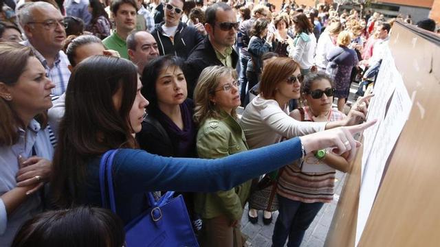 Sanidad publica el listado definitivo de los inscritos en su bolsa de empleo temporal