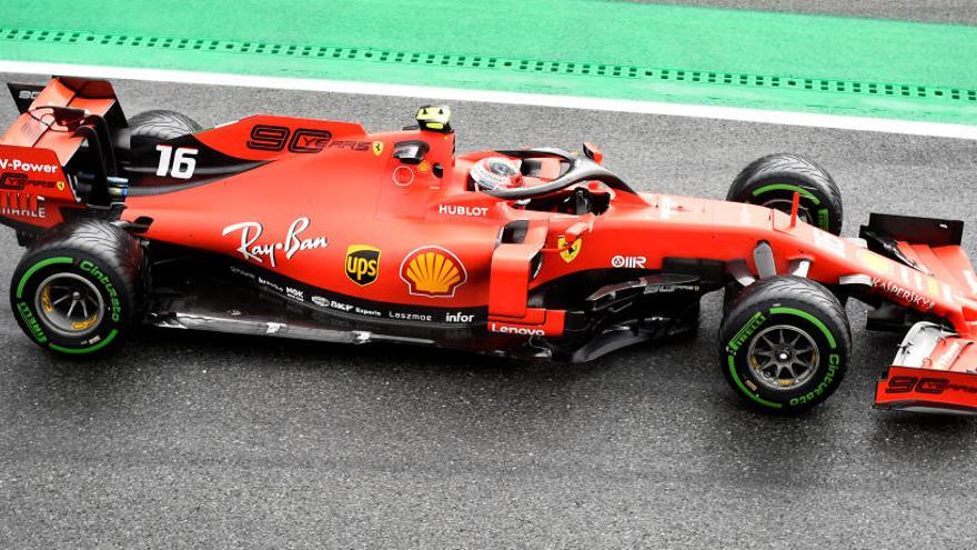 Leclerc logra el mejor tiempo en los libres de Monza