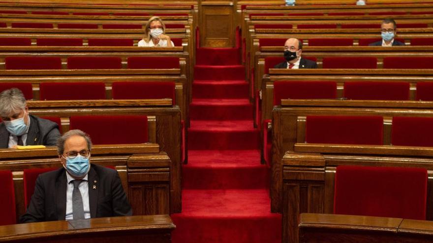 Torra al inicio del pleno extraordinario del Parlament.