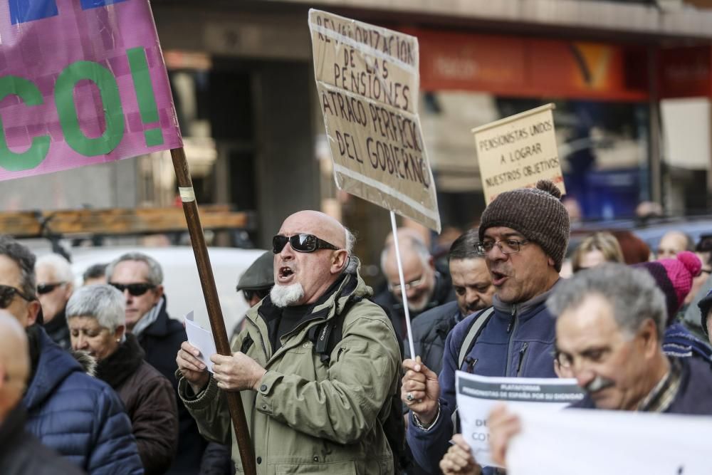 Protestas de los pensionistas en Oviedo.