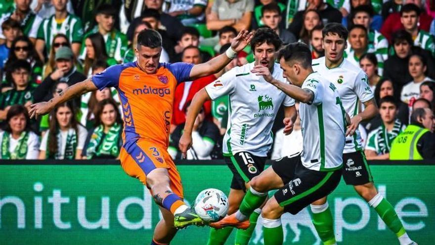 Málaga CF - Racing de Santander: Fútbol, fe y La Rosaleda para seguir entregados al sueño