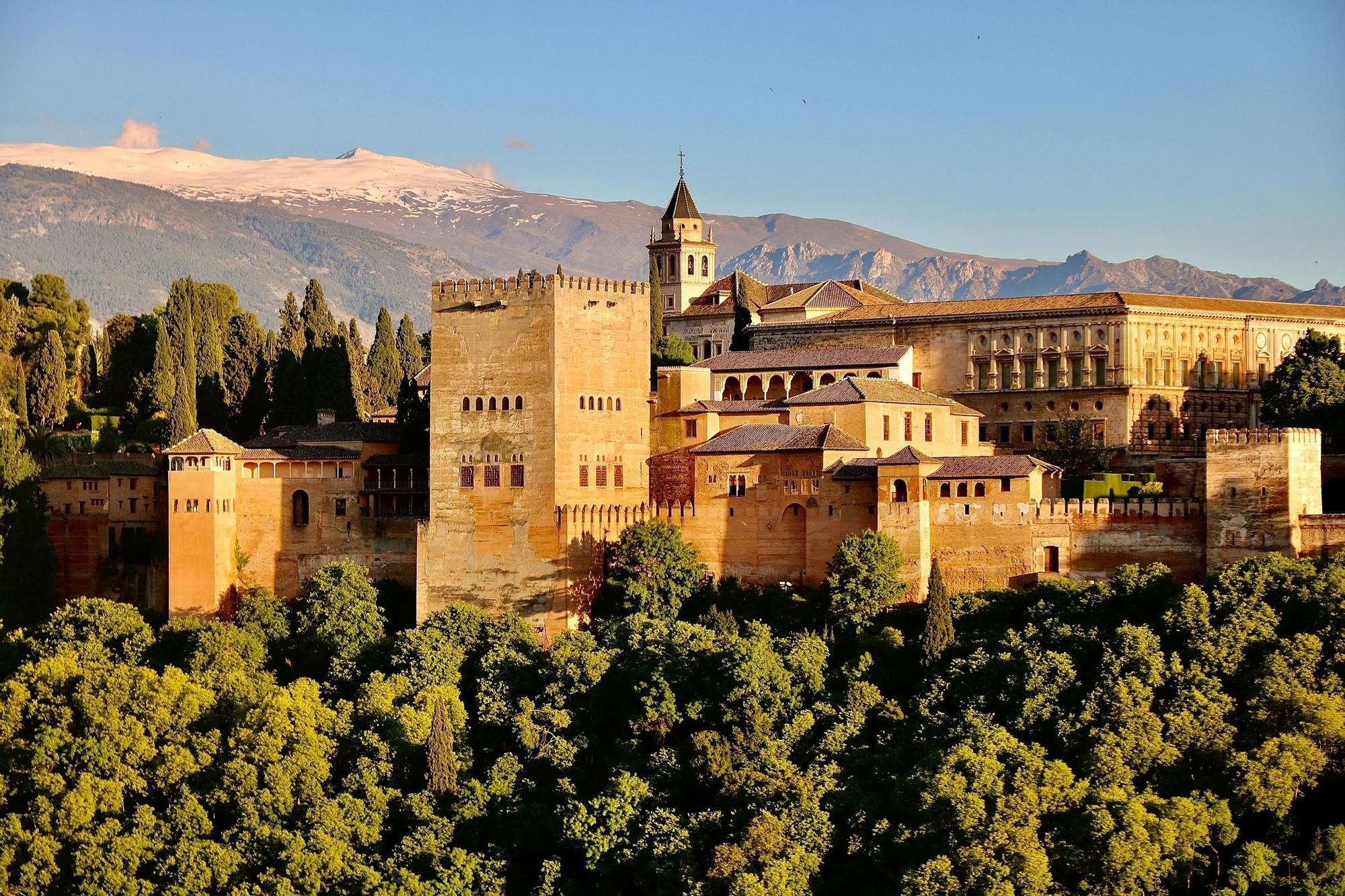 La Alhambra es un símbolo de Granada, y ahora también tiene presencia en Riad.