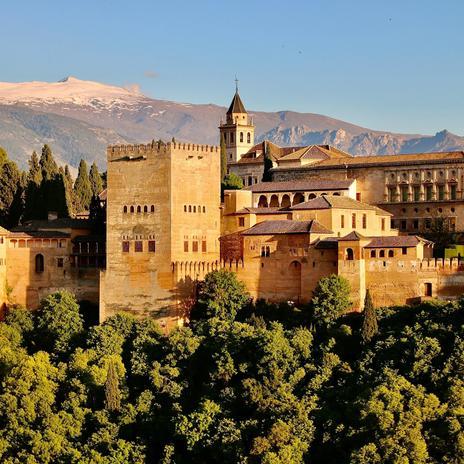 La réplica de La Alhambra de Arabia Saudí: alucinarás con lo que tardaron en construirla