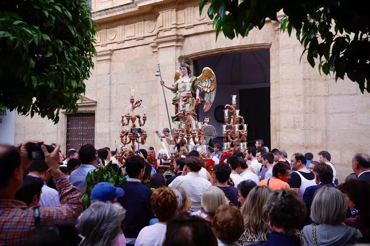 Procesión del Custodio San Rafael por las calles de Córdoba, el pasado 2025.