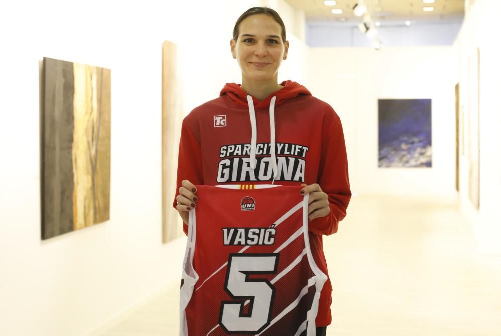 Sonja Vasic, presentada com a nova jugadora de l'Spar Citylift Girona