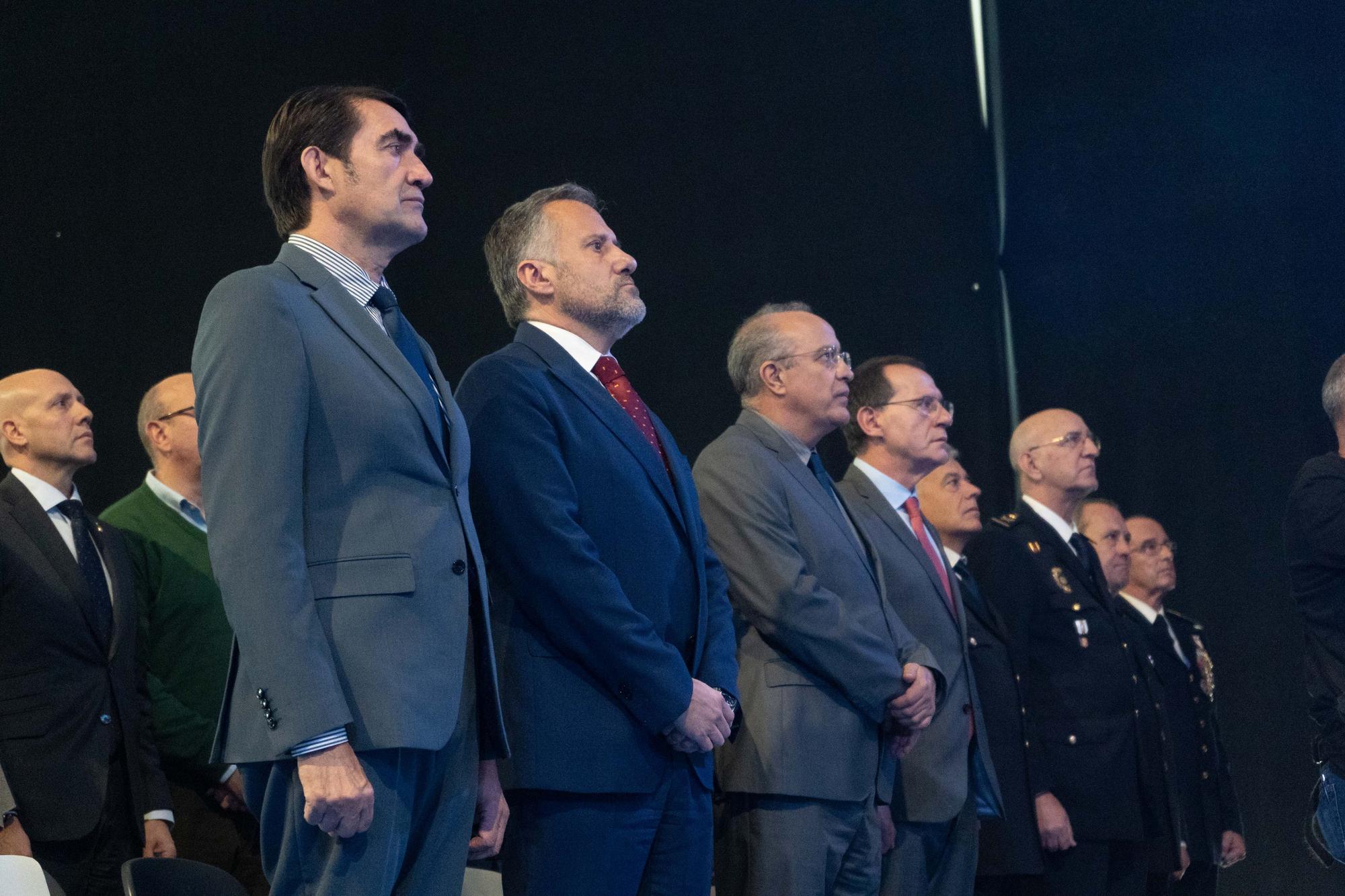 Noventa policías locales reciben en Zamora Medallas al Mérito por salvar vidas ajenas