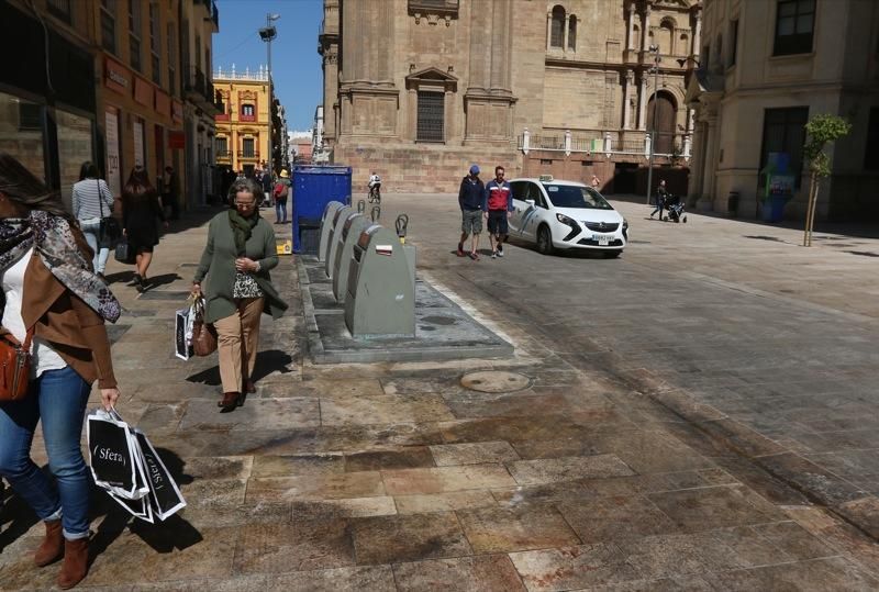 El centro de Málaga tras la recogida de basura