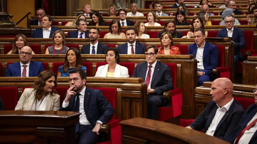 En directe | Sessió d'investidura de Salvador Illa