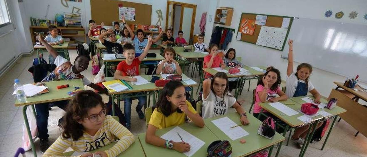 Primer día de clase en un colegio de Poio en una imagen de archivo. // Gustavo Santos