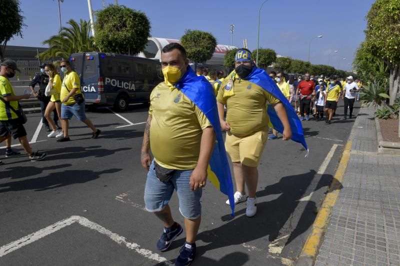 Ambiente durante el derbi en el Estadio de Gran Canaria