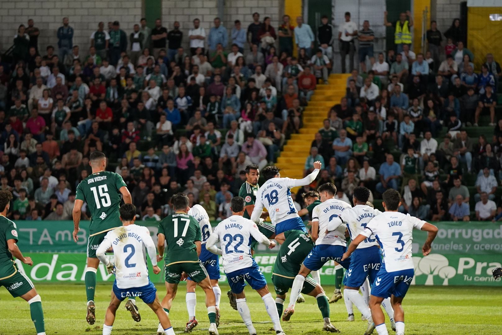 Las imágenes del Cacereño-Tenerife