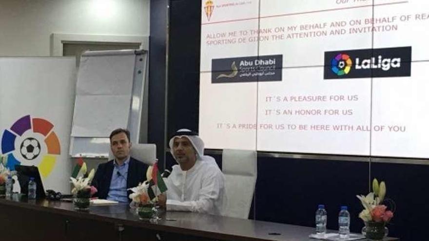 Manolo Sánchez Murias, durante la ponencia en Abu Dhabi sobre el trabajo que se desarrolla en Mareo.